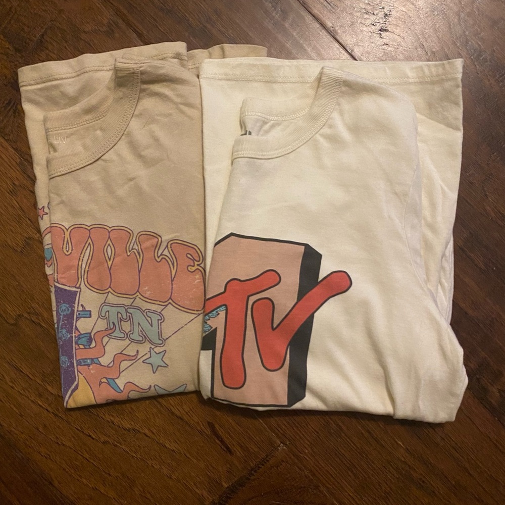 2 graphic tees Nashville & MTV